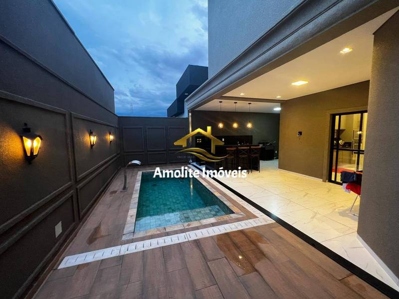 Casa de Condomínio com 3 quartos à venda, 250m² — foto 22 de 24