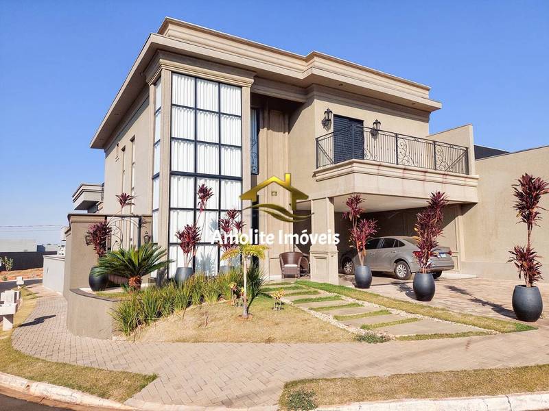 Casa de Condomínio com 3 quartos à venda, 250m² — foto 2 de 24