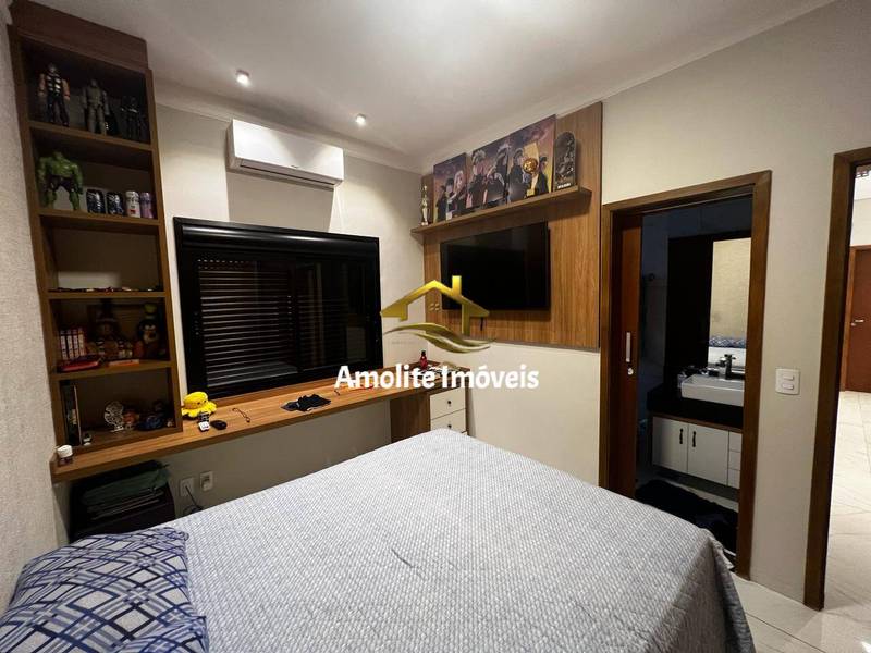 Casa de Condomínio com 3 quartos à venda, 250m² — foto 8 de 24