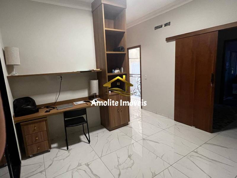 Casa de Condomínio com 3 quartos à venda, 250m² — foto 12 de 24