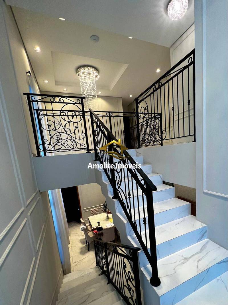 Casa de Condomínio com 3 quartos à venda, 250m² — foto 5 de 24