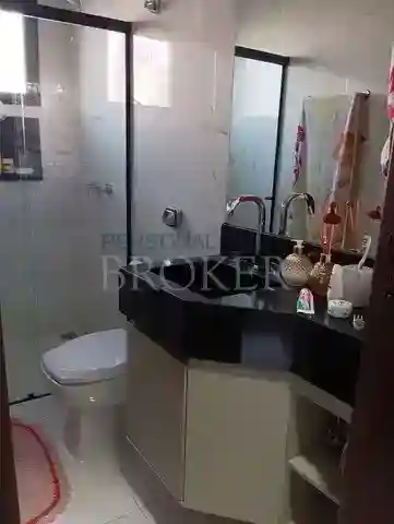 Casa de Condomínio à venda — foto 2 de 8