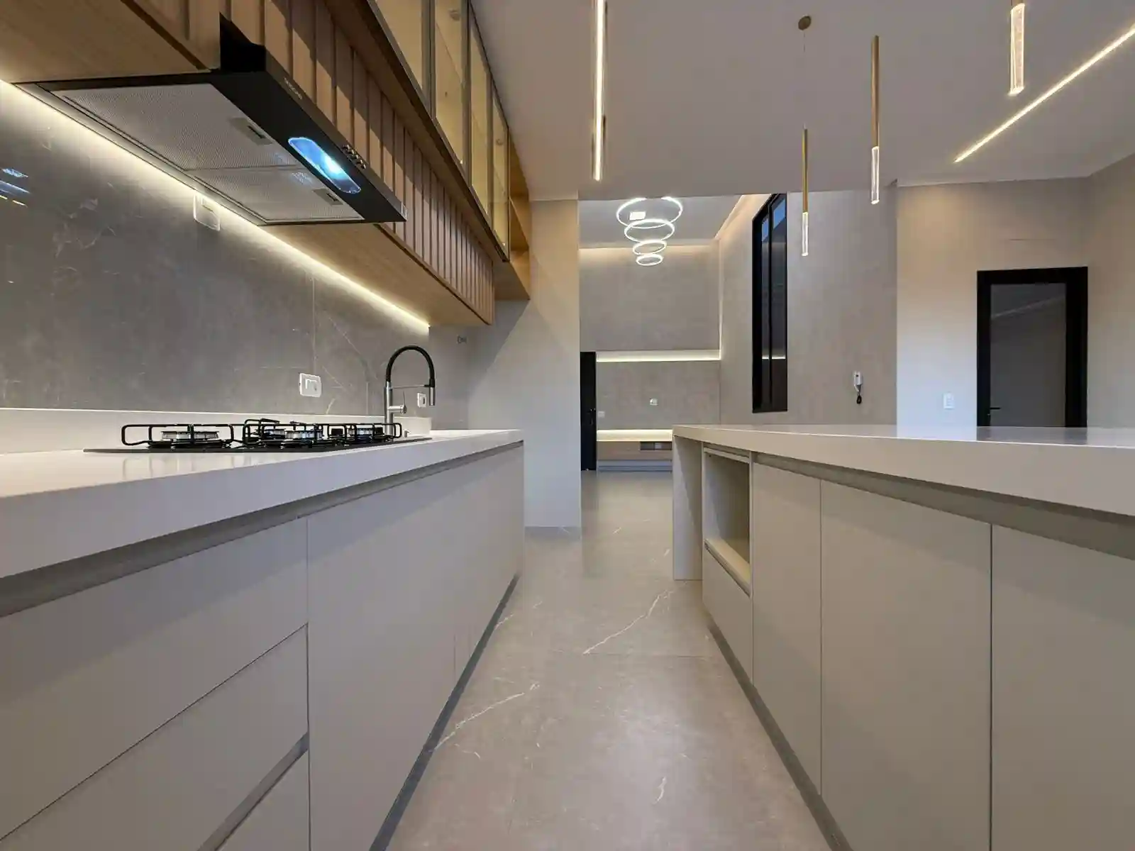 Casa com 3 quartos à venda, 210m² — foto 23 de 26