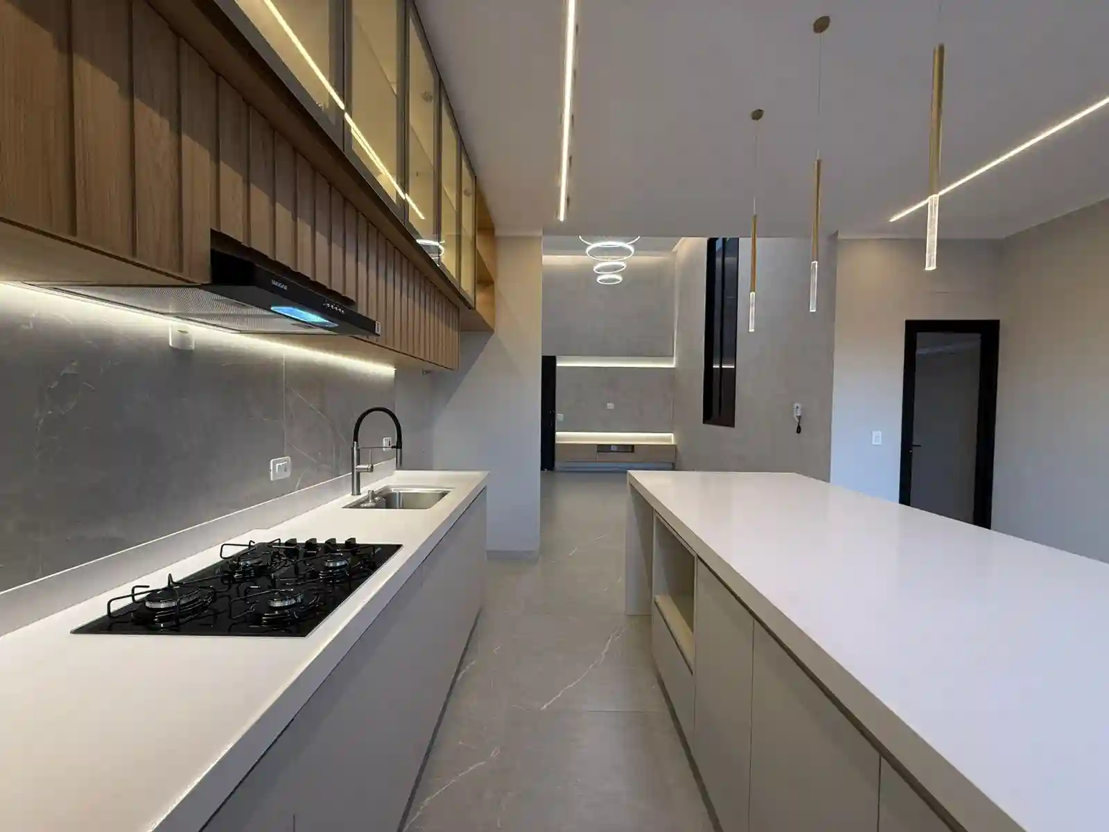 Casa com 3 quartos à venda, 210m² — foto 24 de 26