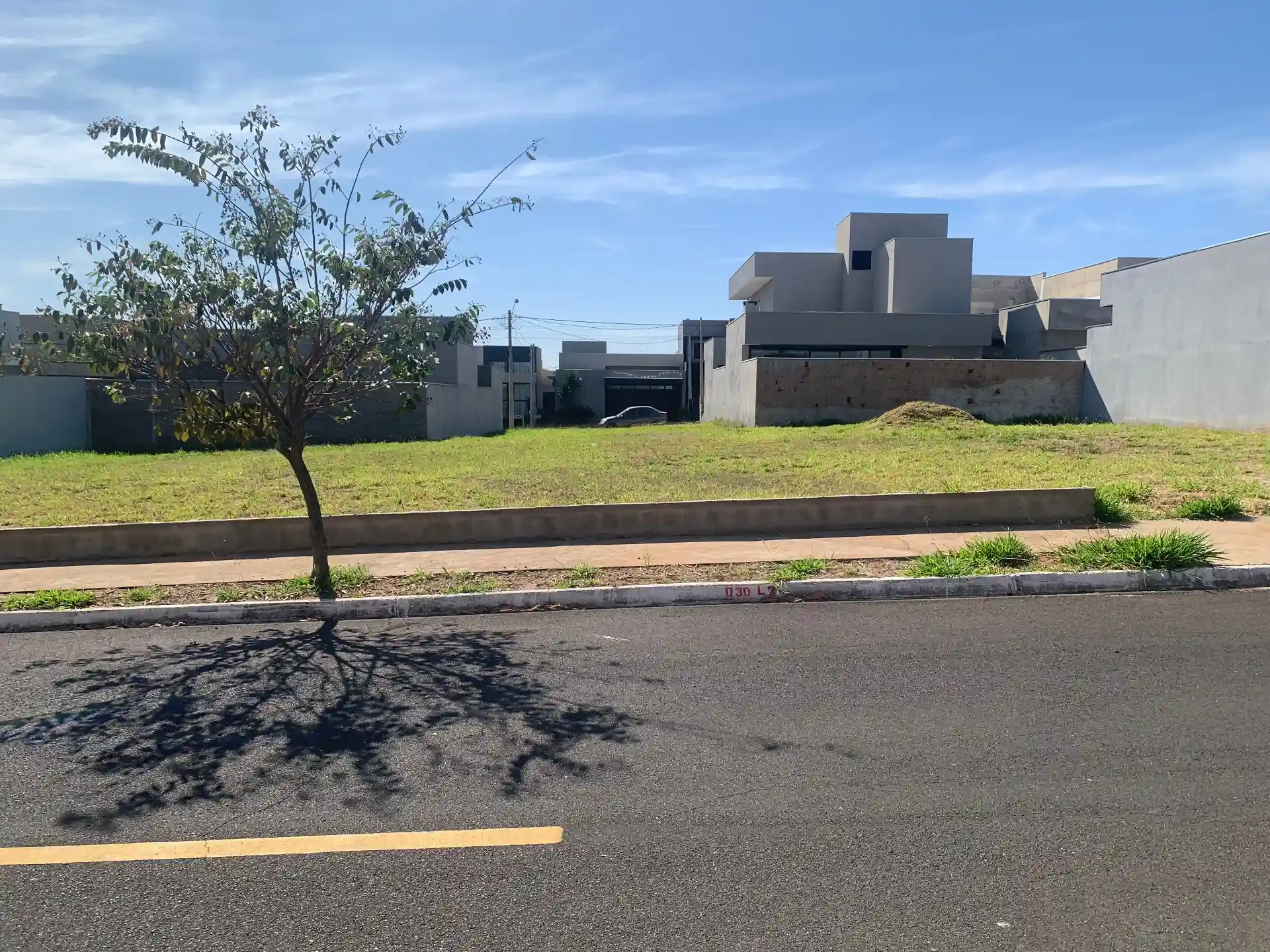 Terreno / Lote / Condomínio  à venda, 253m² — foto 17 de 22
