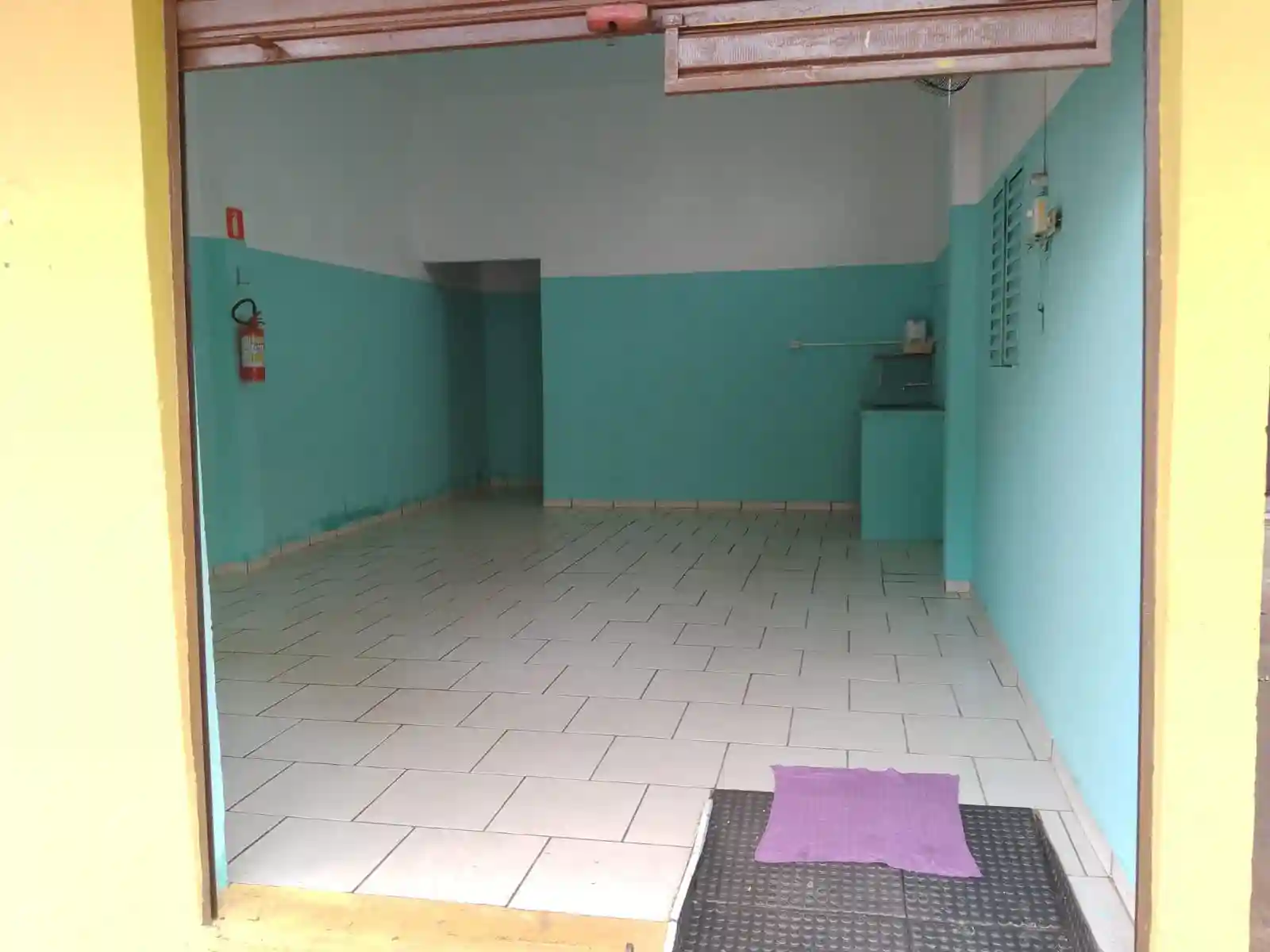 Loja / Salão / Ponto Comercial  para aluguel, 10m² — foto 4 de 6