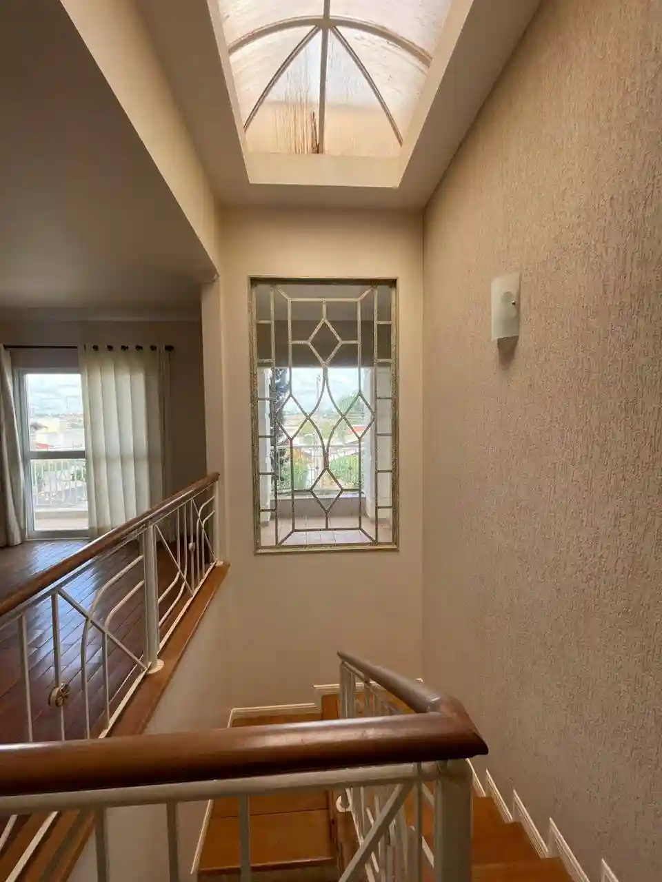 Casa de Condomínio com 4 quartos para aluguel, 350m² — foto 20 de 24