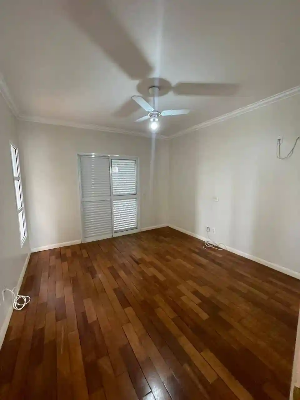 Casa de Condomínio com 4 quartos para aluguel, 350m² — foto 13 de 24
