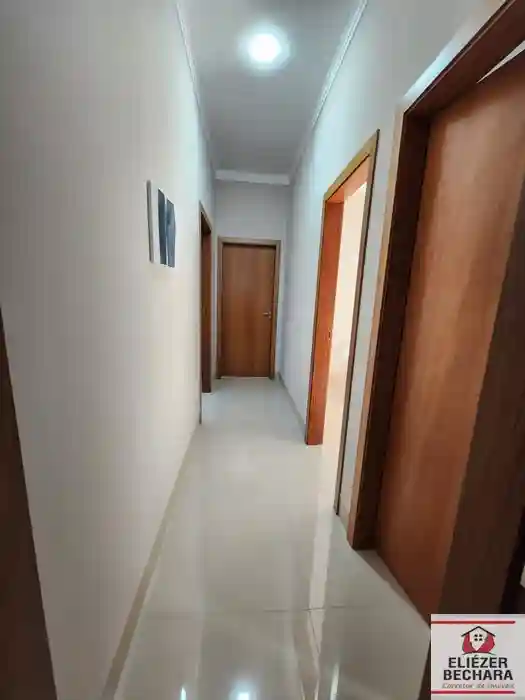 Casa à venda — foto 9 de 15