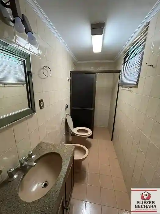 Casa com 4 quartos à venda, 210m² — foto 15 de 15