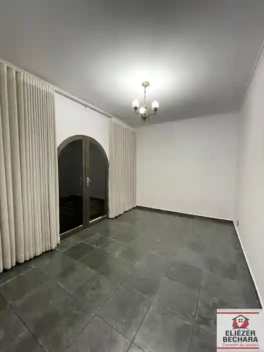 Casa com 4 quartos à venda, 210m² — foto 4 de 15