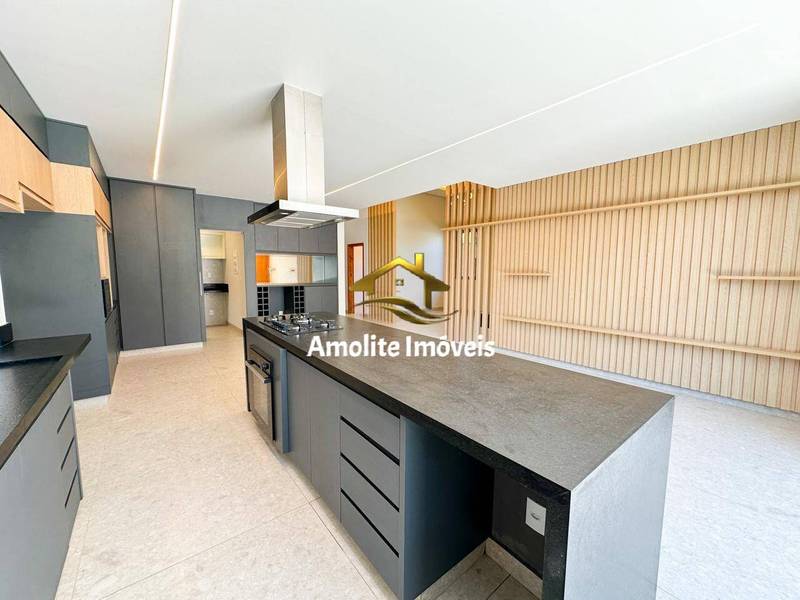 Casa de Condomínio com 3 quartos à venda, 200m² — foto 13 de 24
