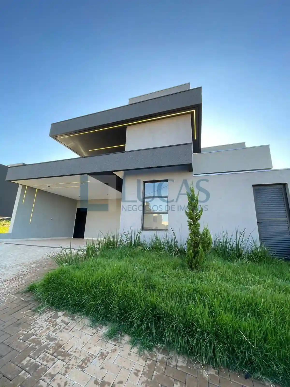 Casa de Condomínio com 3 quartos à venda, 170m² — foto 1 de 15