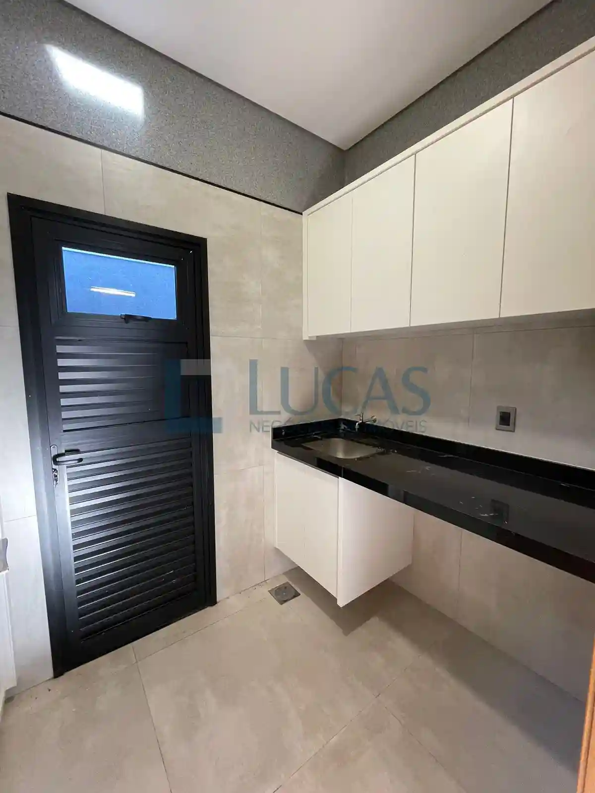 Casa de Condomínio com 3 quartos à venda, 170m² — foto 5 de 15