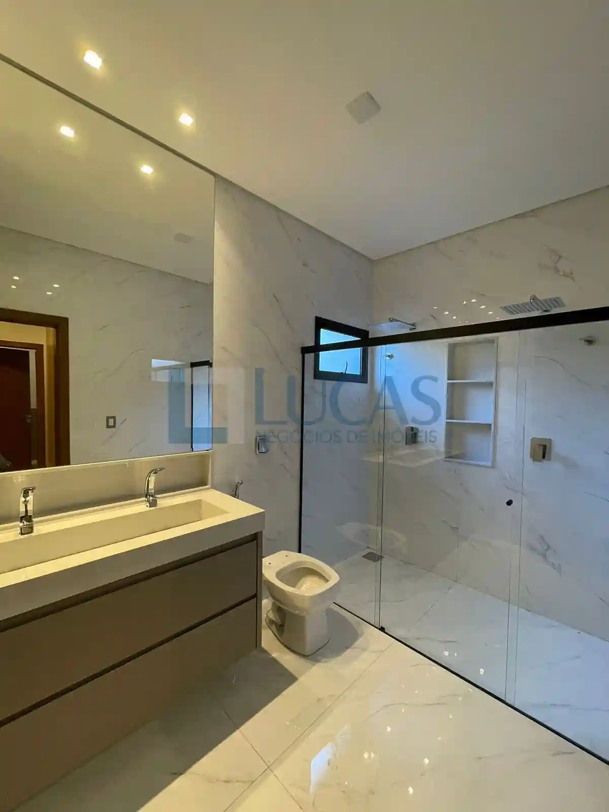 Casa de Condomínio com 3 quartos à venda, 170m² — foto 12 de 15
