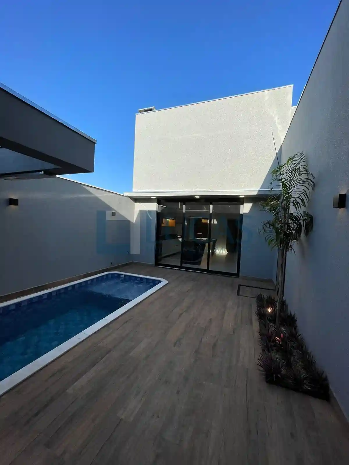 Casa de Condomínio com 3 quartos à venda, 170m² — foto 3 de 15
