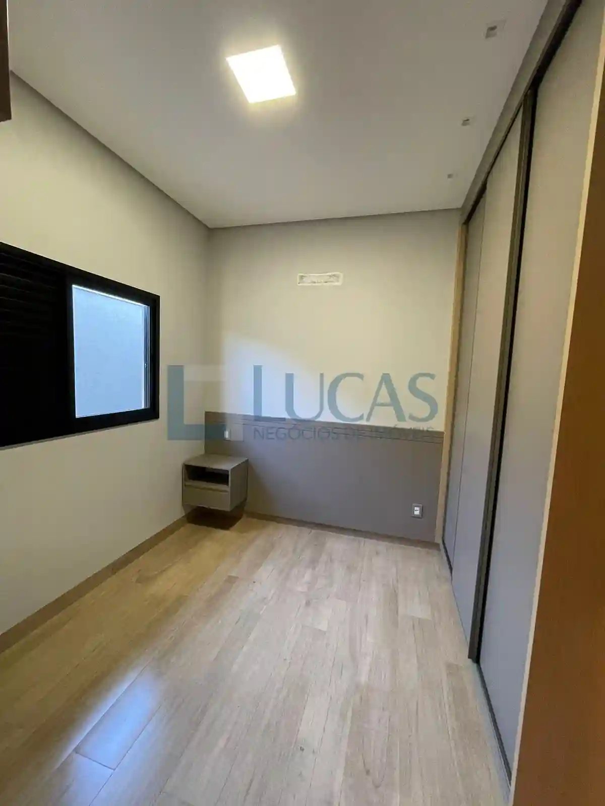 Casa de Condomínio com 3 quartos à venda, 170m² — foto 4 de 15