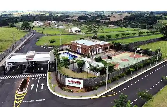 Terreno / Lote / Condomínio  à venda, 236m² — foto 1 de 14