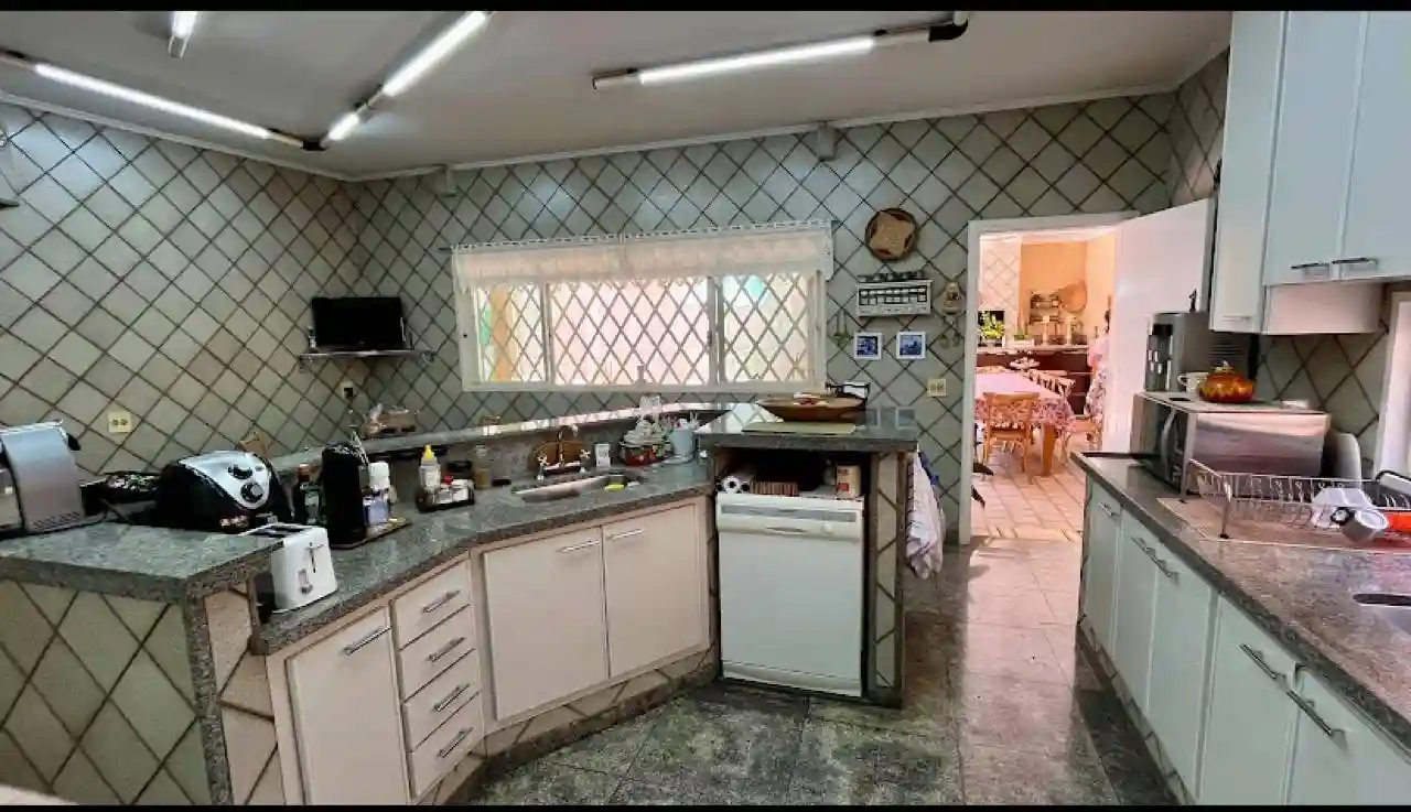 Casa com 3 quartos à venda, 450m² — foto 13 de 30