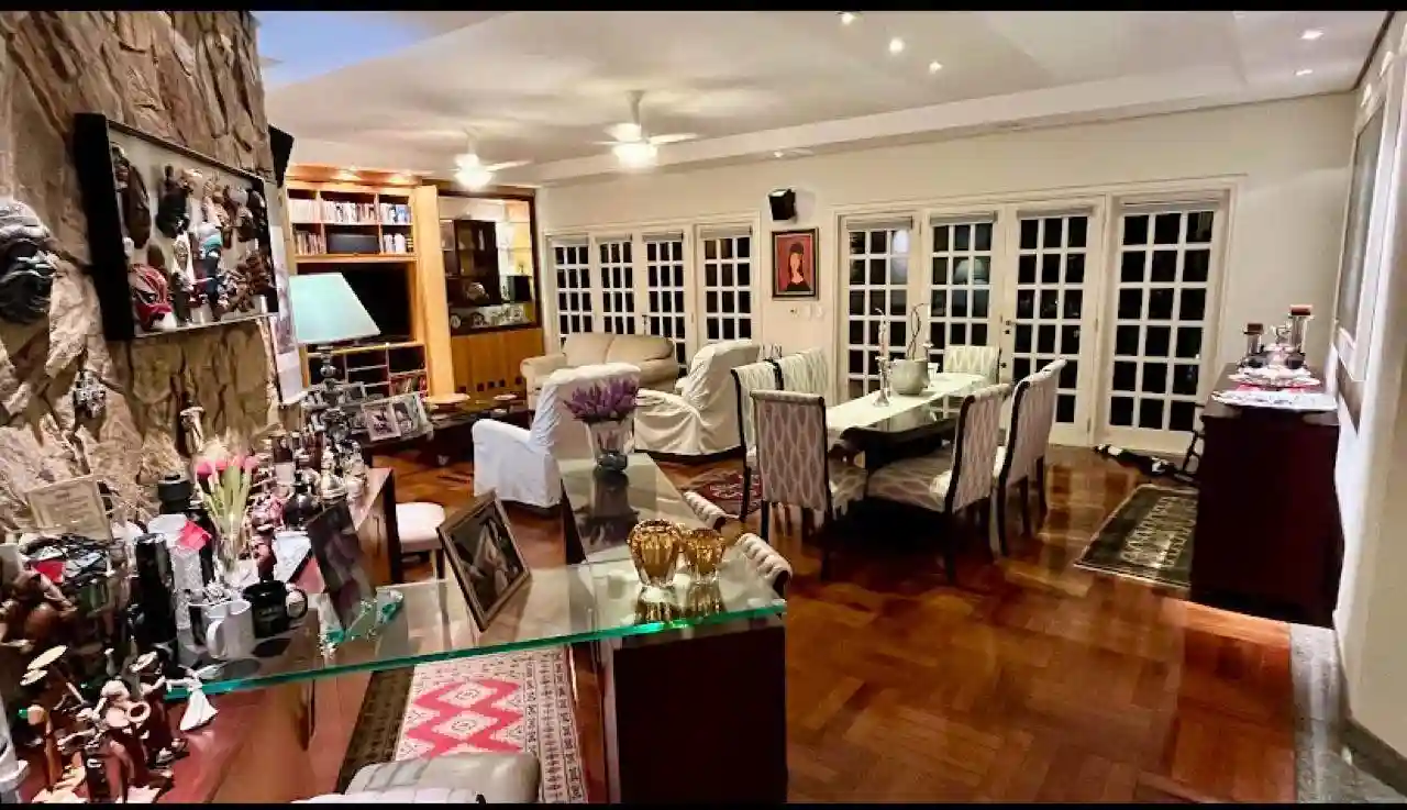Casa com 3 quartos à venda, 450m² — foto 26 de 30