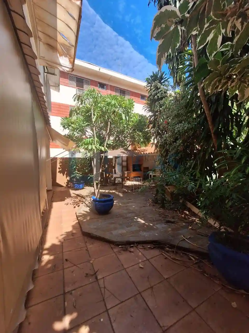 Casa com 3 quartos para aluguel, 360m² — foto 5 de 14