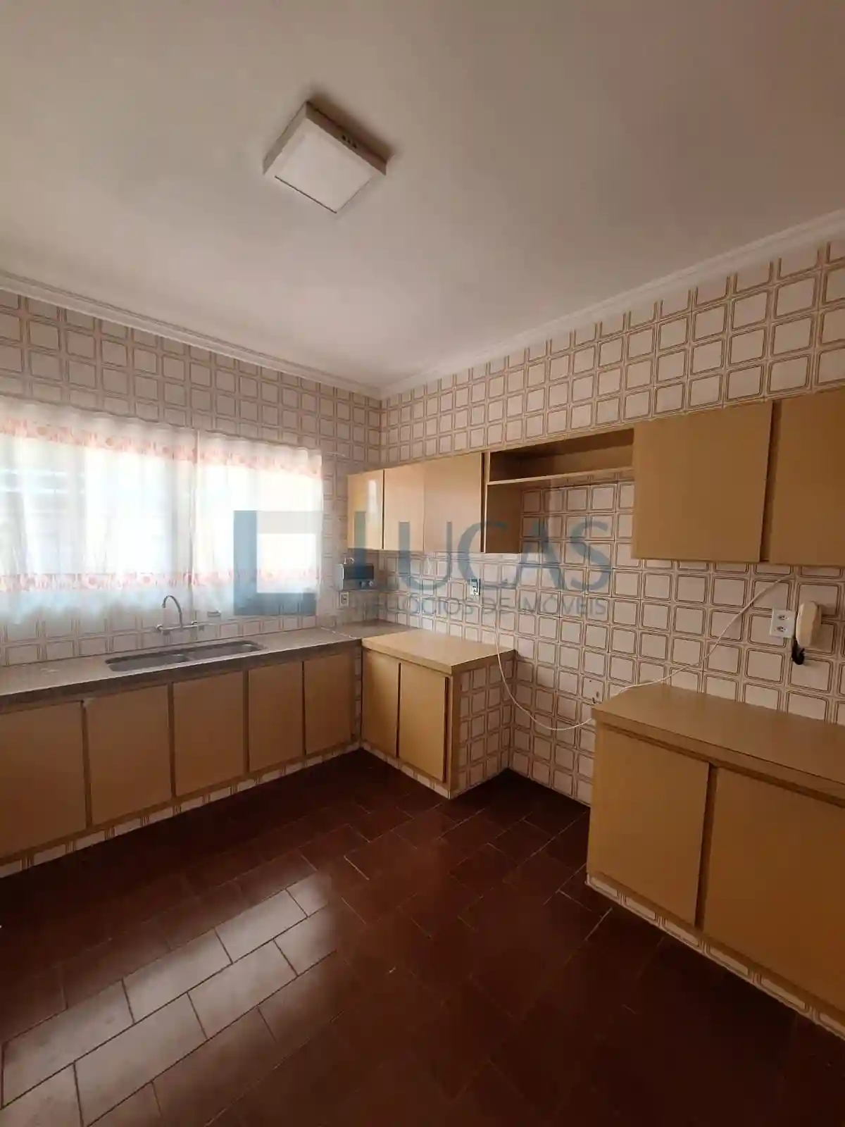 Casa com 3 quartos para aluguel, 360m² — foto 12 de 14