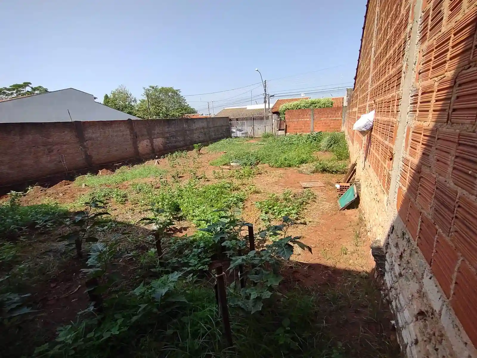 Terreno / Lote / Condomínio  à venda, 200m² — foto 5 de 5