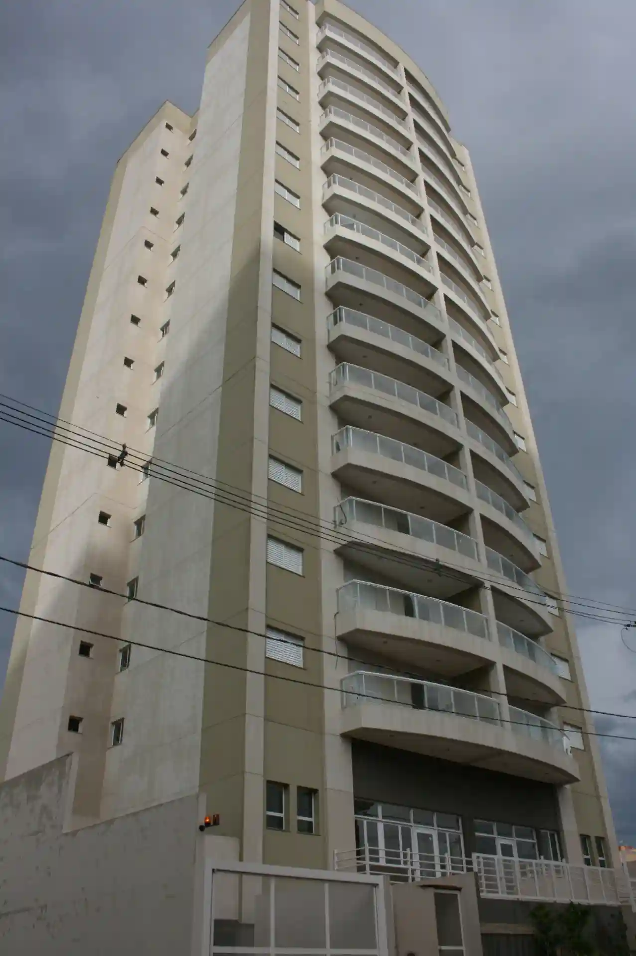 Apartamento com 2 quartos à venda, 72m² — foto 2 de 6