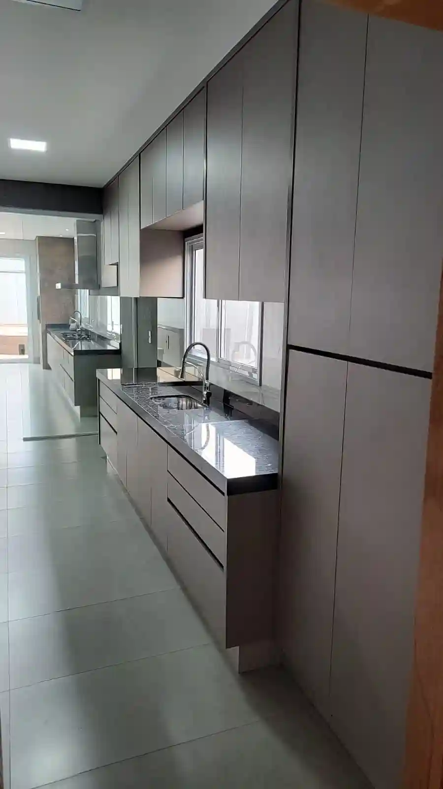Casa de Condomínio com 3 quartos à venda, 360m² — foto 6 de 9
