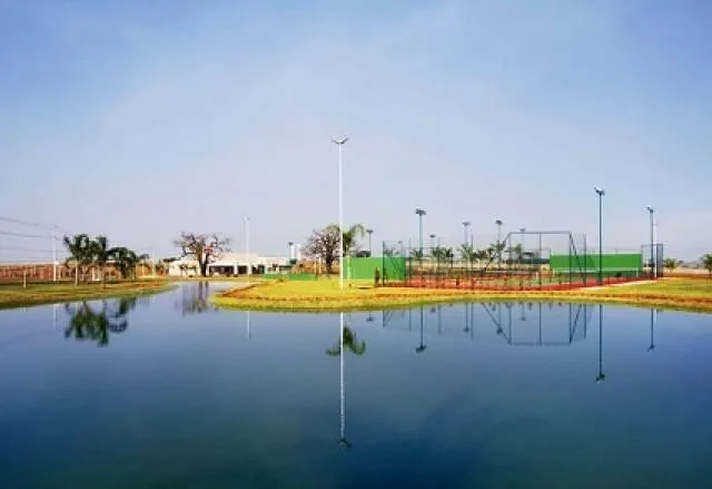 Terreno / Lote / Condomínio à venda — foto 4 de 5