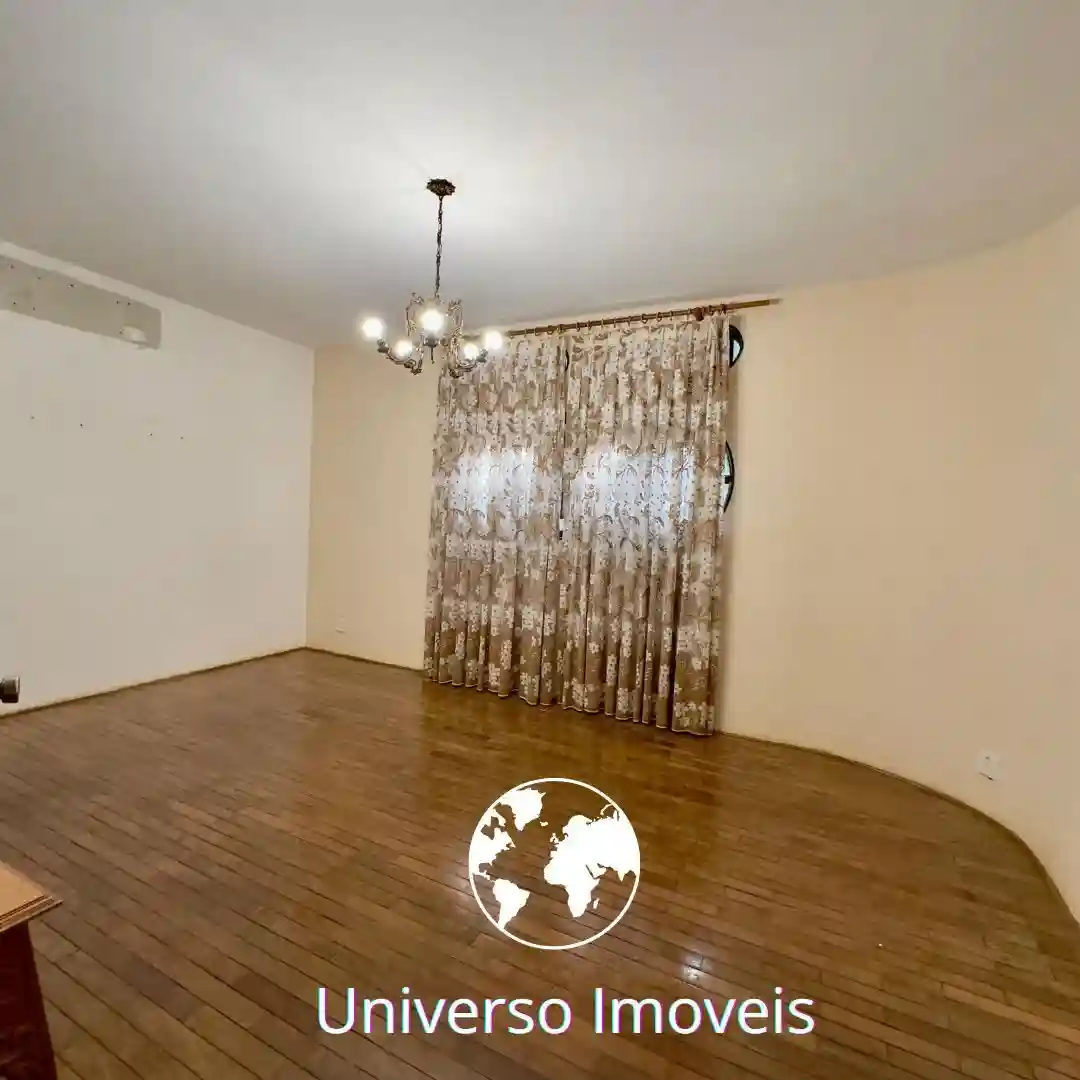 Casa com 3 quartos à venda, 227m² — foto 4 de 15