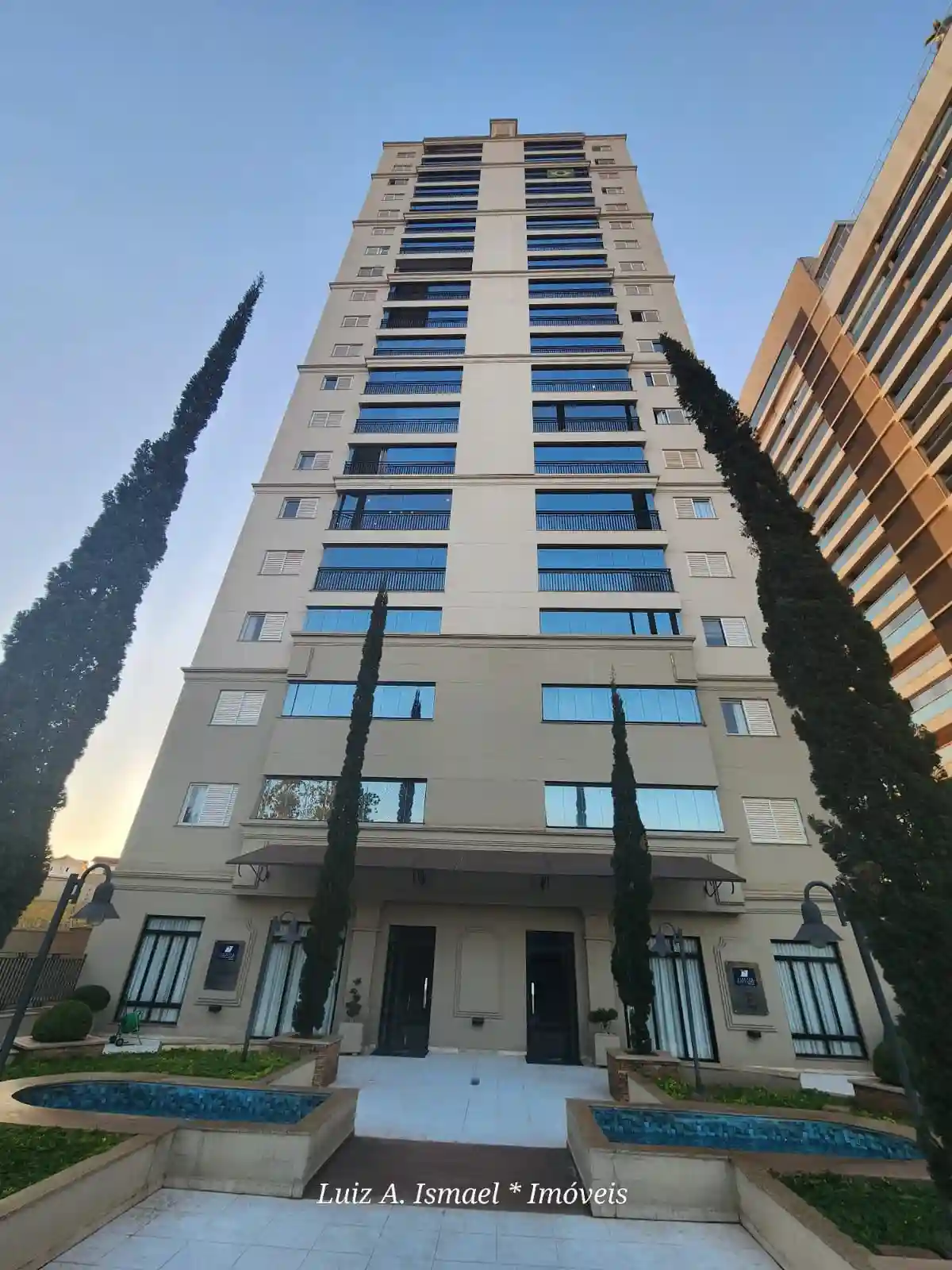 Apartamento com 3 quartos à venda, 104m² — foto 1 de 12