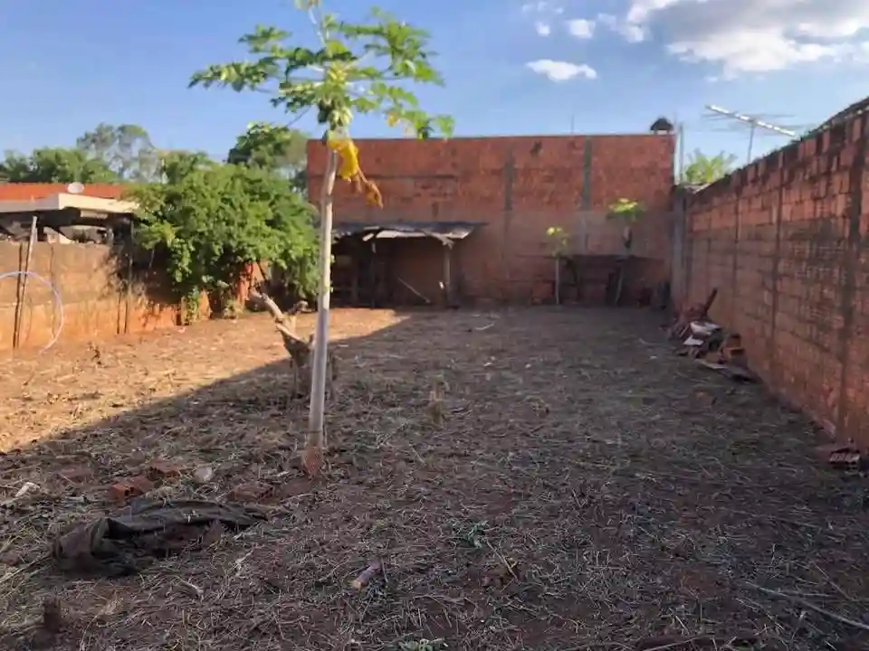 Terreno / Lote / Condomínio  à venda, 275m² — foto 2 de 3