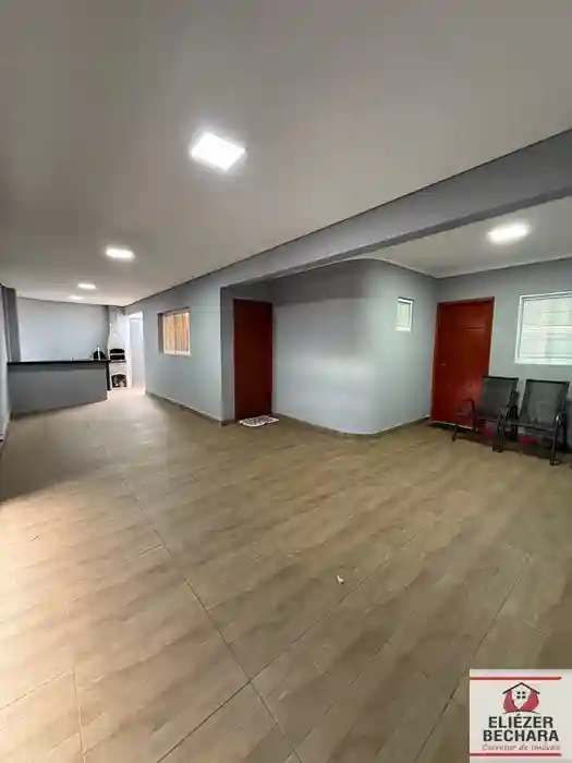 Casa com 3 quartos à venda, 105m² — foto 2 de 23