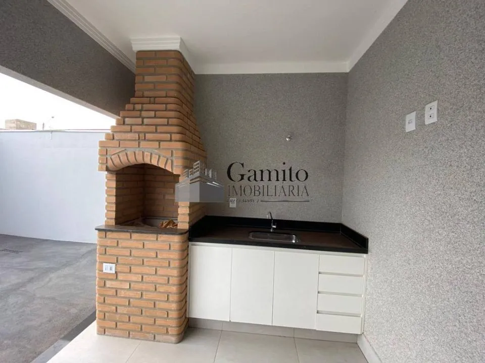 Casa à venda — foto 1 de 10
