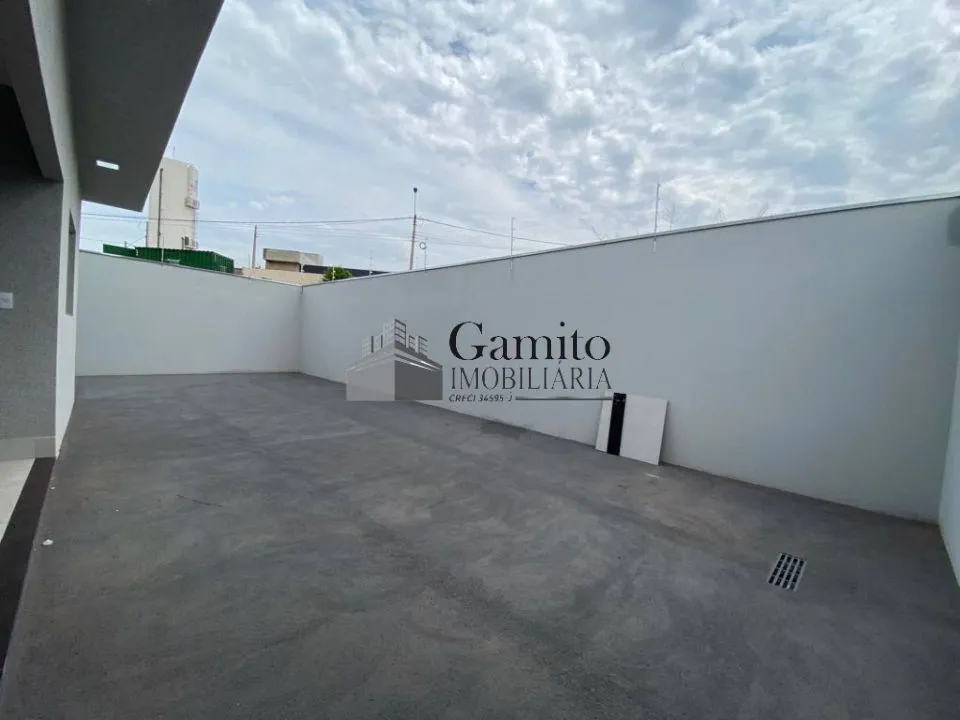 Casa à venda — foto 6 de 10