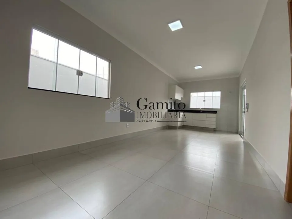 Casa à venda — foto 9 de 10
