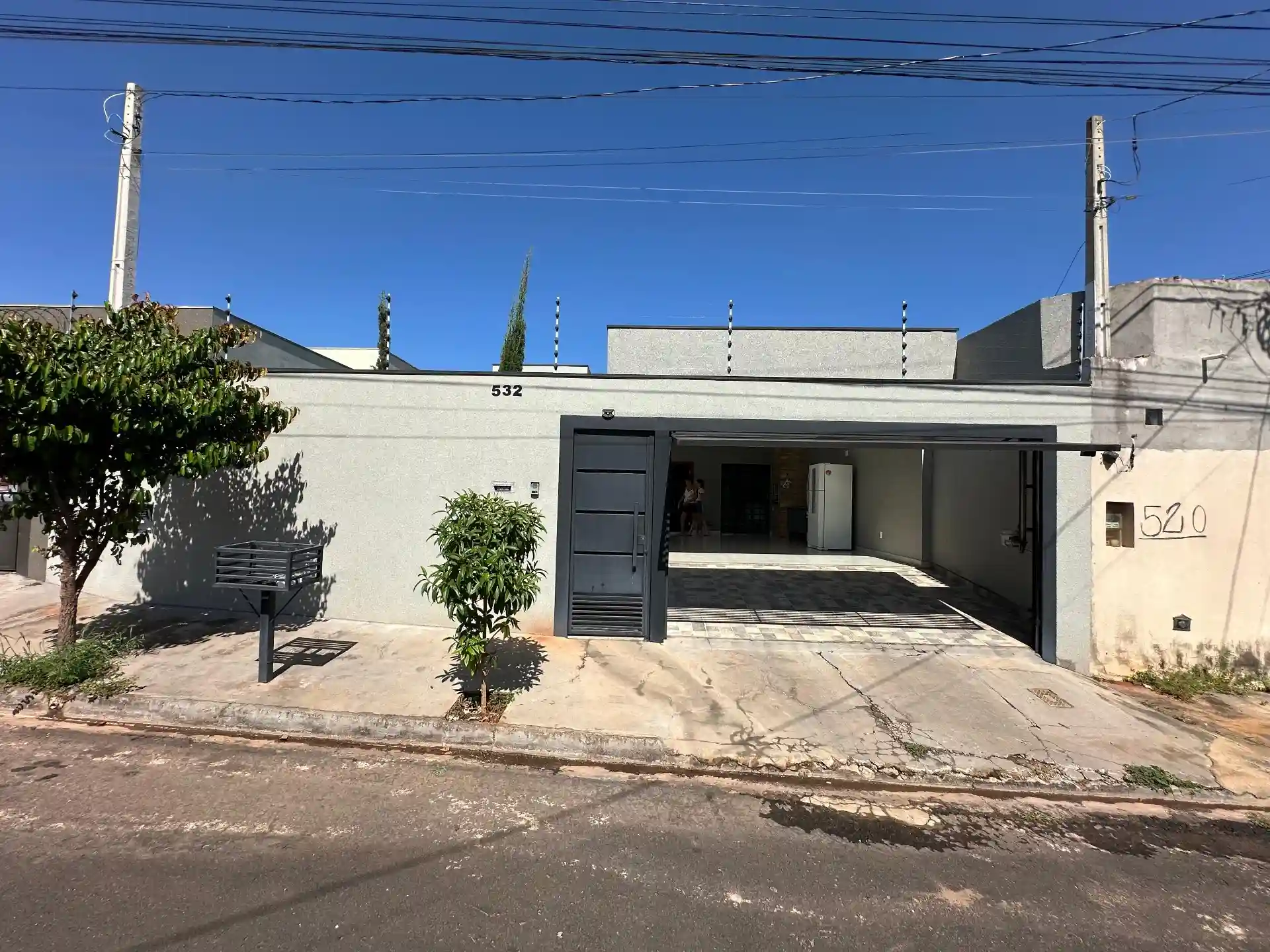 Casa com 3 quartos à venda, 133m² — foto 1 de 31