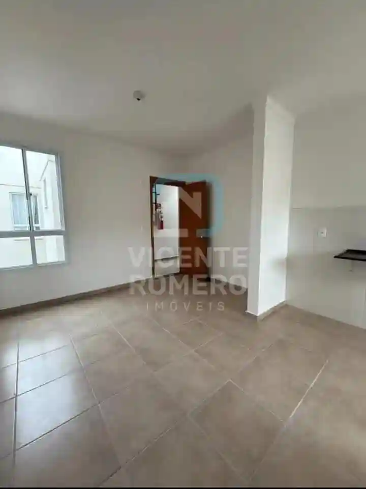 Apartamento com 2 quartos para aluguel, 45m² — foto 2 de 17