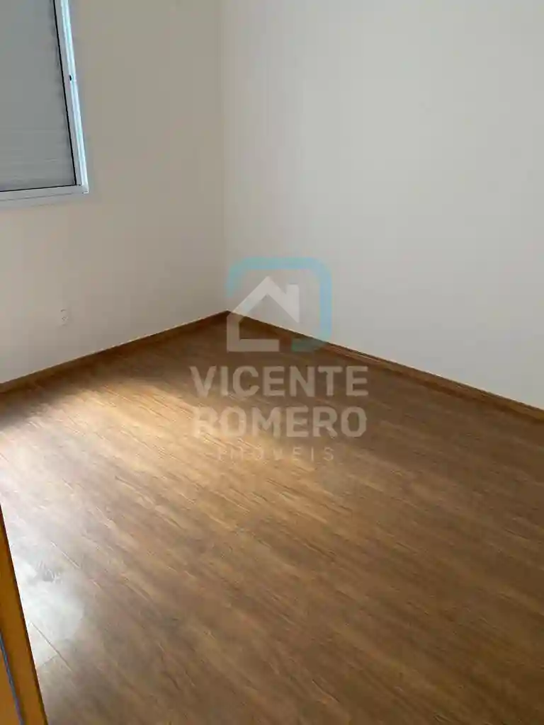 Apartamento com 2 quartos para aluguel, 45m² — foto 4 de 17