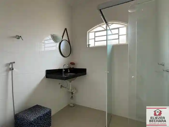 Casa com 3 quartos à venda, 242m² — foto 17 de 29