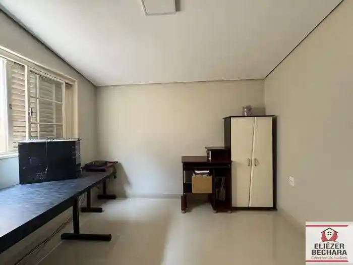 Casa com 3 quartos à venda, 242m² — foto 4 de 29