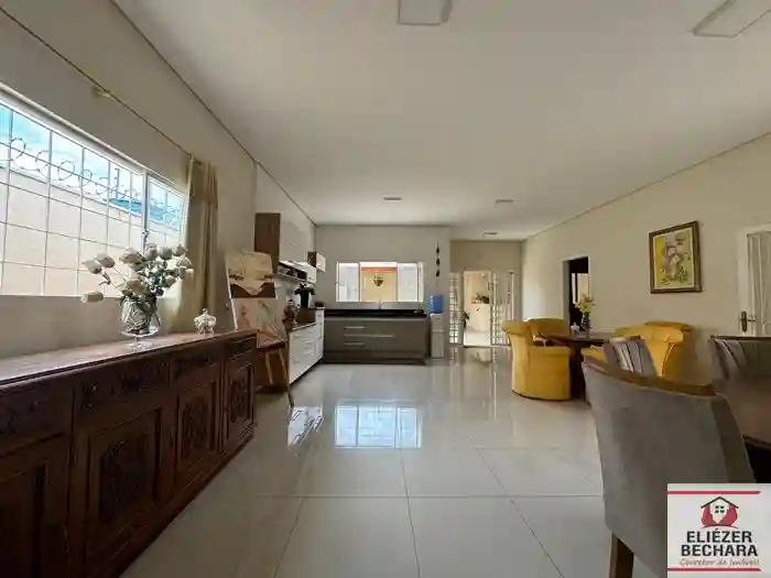 Casa com 3 quartos à venda, 242m² — foto 6 de 29