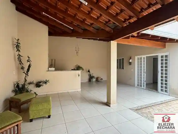 Casa com 3 quartos à venda, 242m² — foto 12 de 29