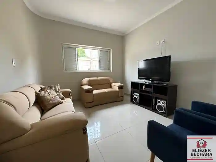 Casa com 3 quartos à venda, 242m² — foto 5 de 29