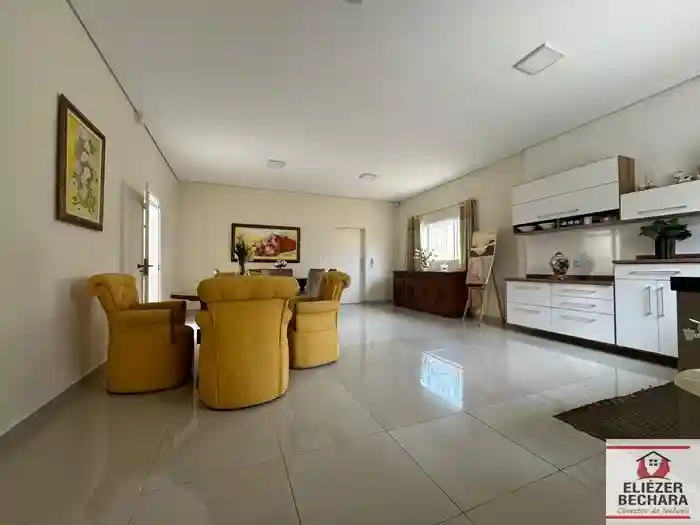 Casa com 3 quartos à venda, 242m² — foto 9 de 29