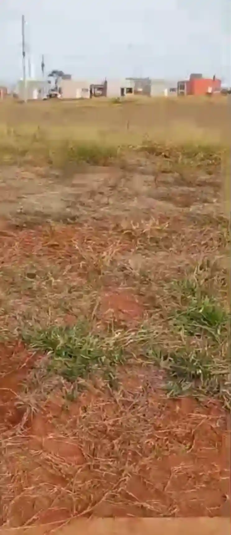 Terreno / Lote / Condomínio  à venda, 200m² — foto 4 de 5