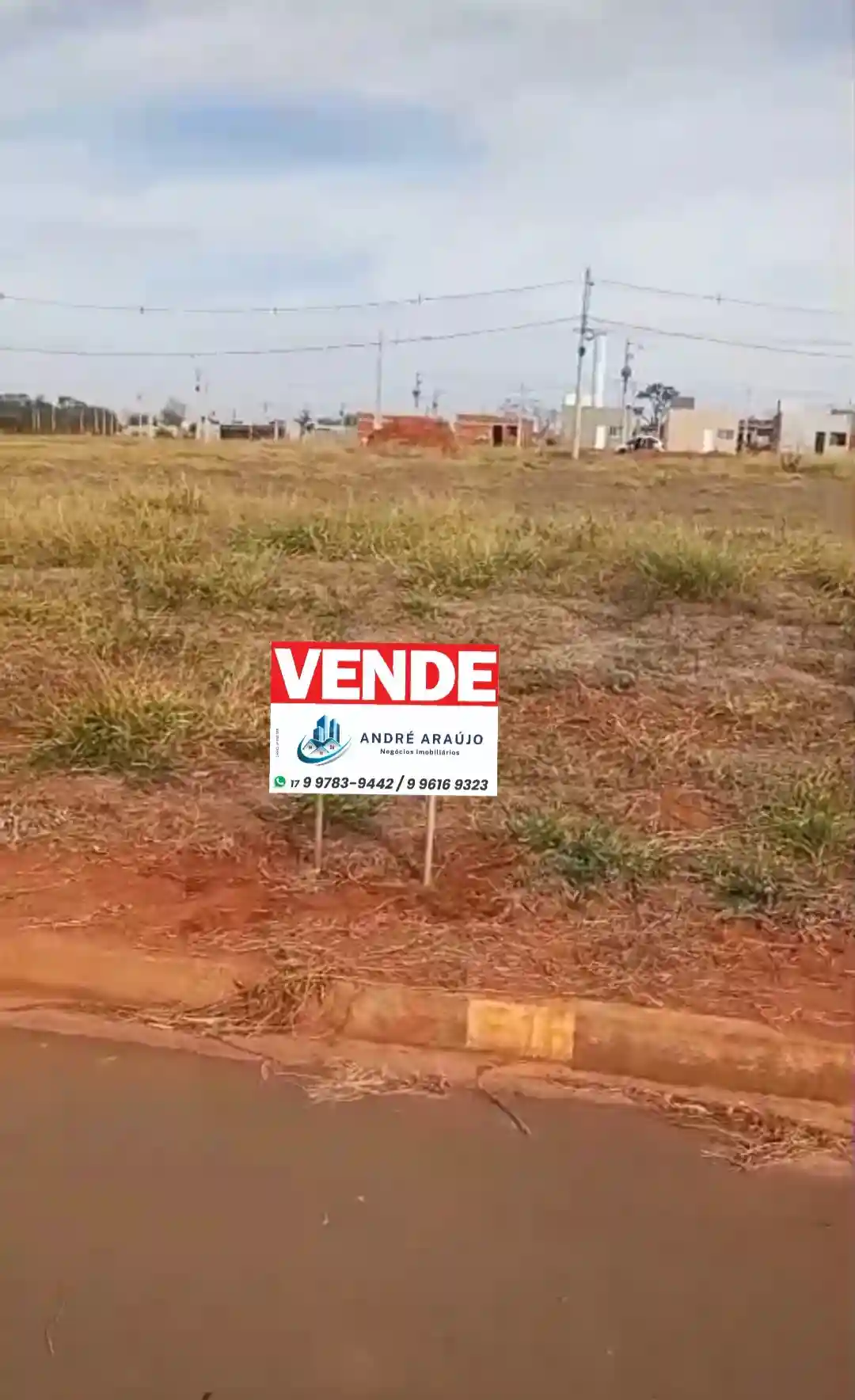 Terreno / Lote / Condomínio  à venda, 200m² — foto 1 de 5