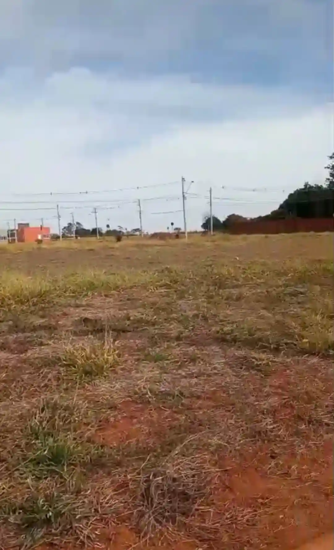 Terreno / Lote / Condomínio  à venda, 200m² — foto 2 de 5