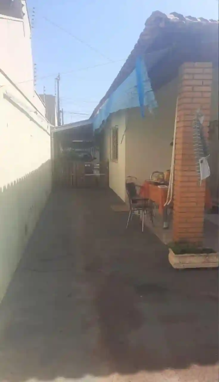Casa com 2 quartos à venda, 200m² — foto 10 de 12